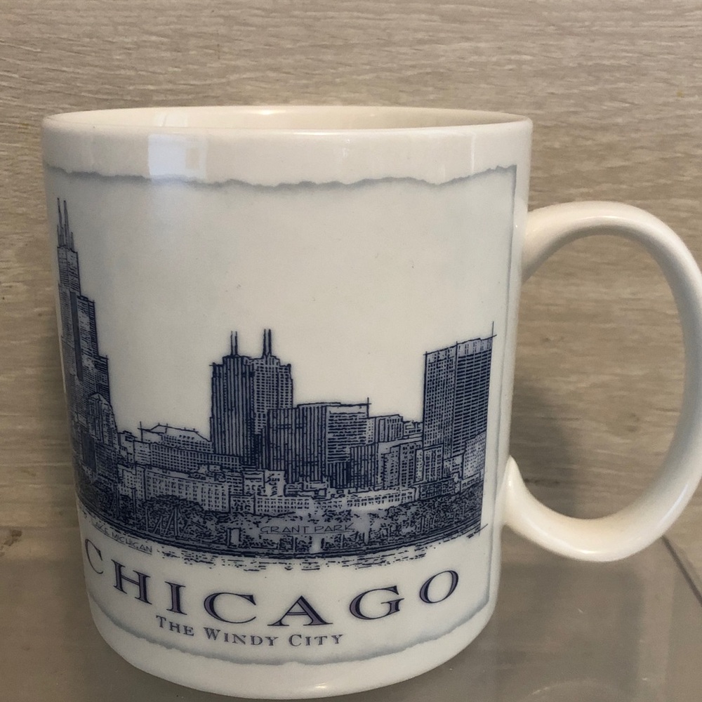 Starbucks Chicago Skyline 2006 18oz Coffee Mug Cup Please Read Post